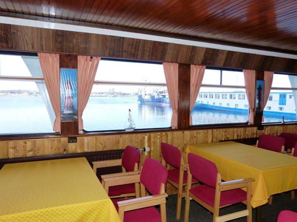 Botel Wohnschiffe Severa 2*