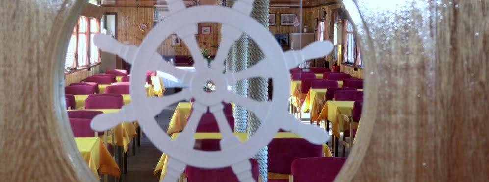 Wohnschiffe Severa Botel 2*